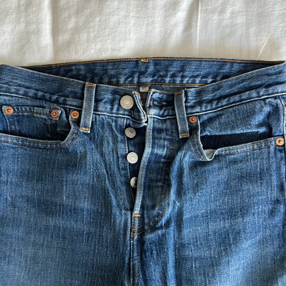 Levi Straight Wedgie Jean - Picture 3 of 3